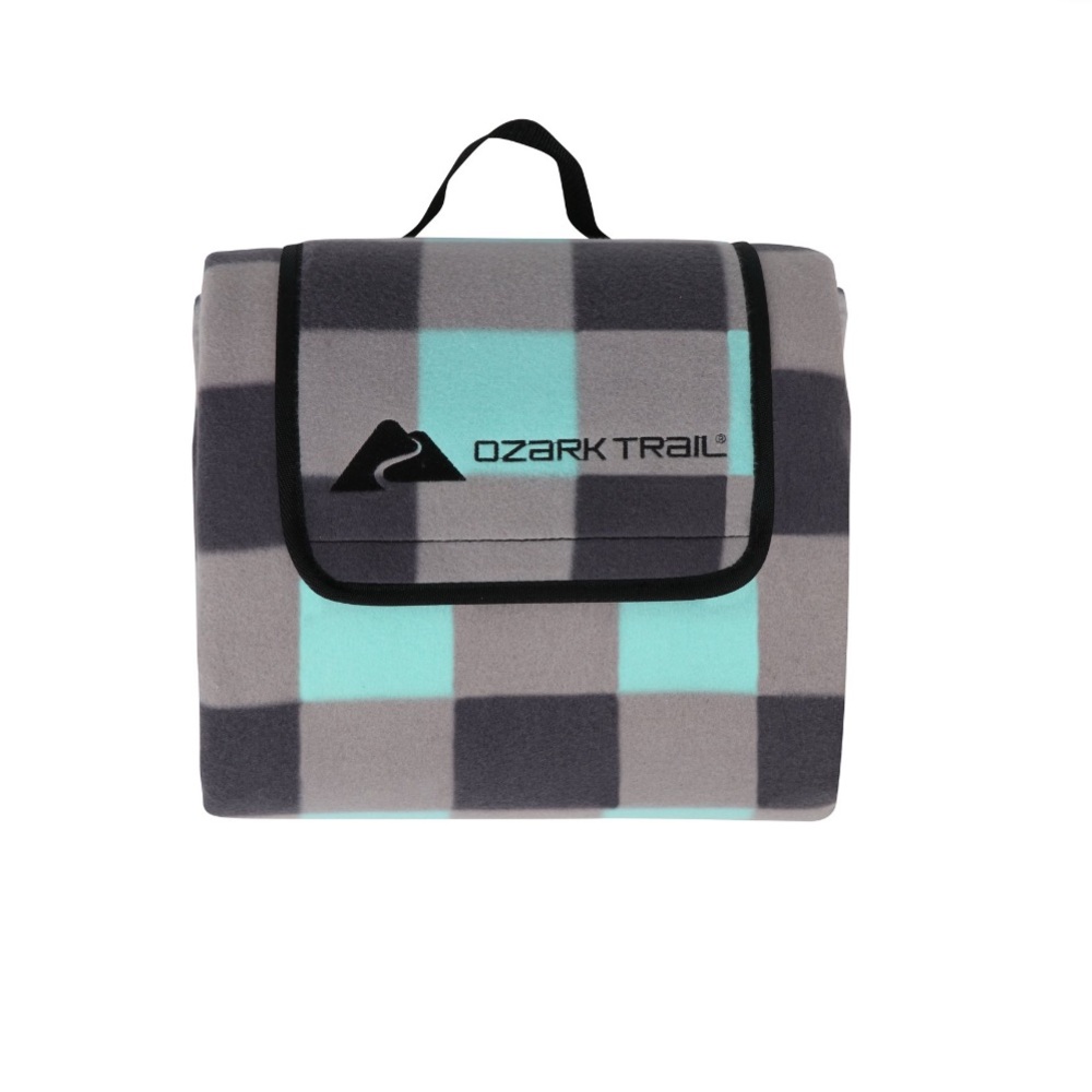 Ozark Trail Checkered insulated picnic Blanket